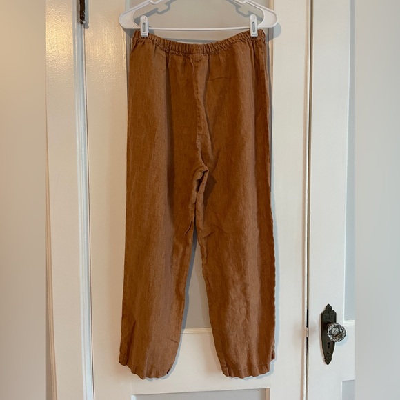 100% linen Eileen Fisher pant. Perfect Fall color to dress up or down. - Picture 2 of 7